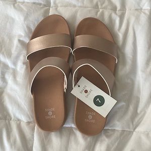 BRAND NEW SHADE AND SHORE SANDALS!! Women’s size 7